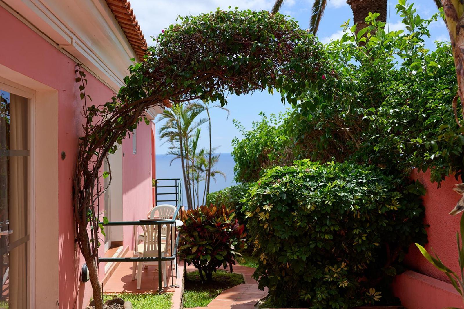 Inn & Art Madeira Canico  Exterior photo
